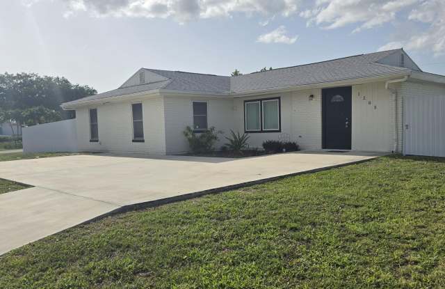 1285 SE Port St Lucie Boulevard