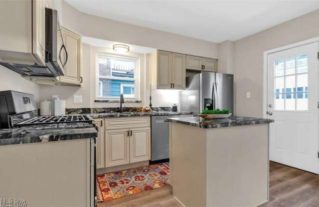 3781 Washington Boulevard