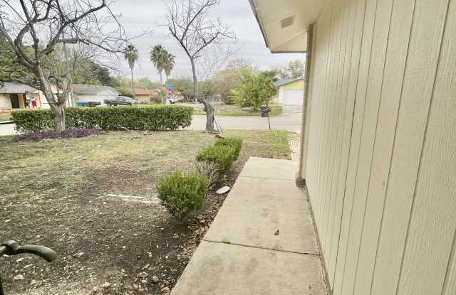 1078 Honey Tree Street