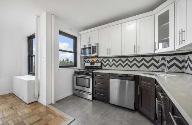 325 Clinton Ave Apt 8A