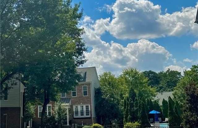 2148 Weldonberry Drive NE