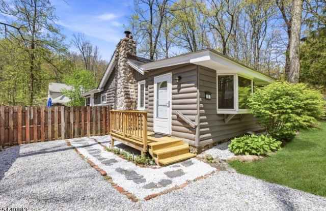 5 Sanoset Rd