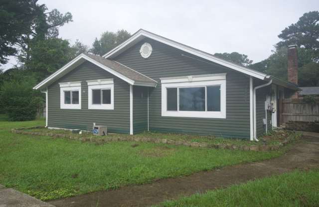 Photo of 200 N Willow Lane