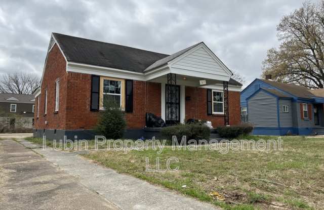Photo of 2811 Larose Ave