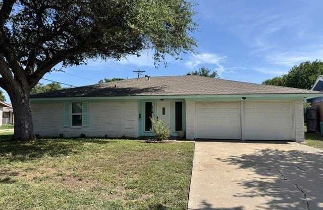 126 N Janin Circle