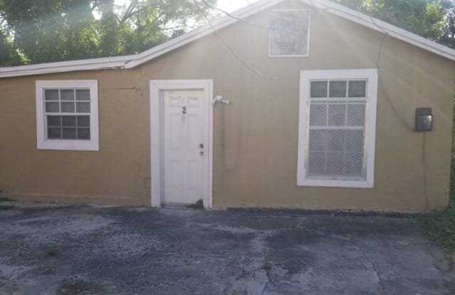 4810 NW 21 Av Back unit - 4810 Northwest 21st Avenue, Brownsville, FL 33142