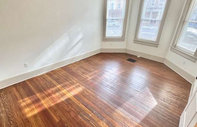 1319 Northampton Street