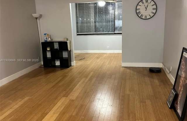 Photo of 8040 Hampton Blvd