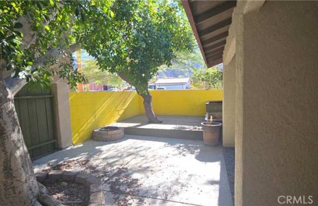 53470 Avenida Alvarado