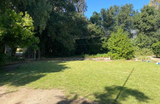 Beautiful 3 bedroom 2 bathroom in La Canada