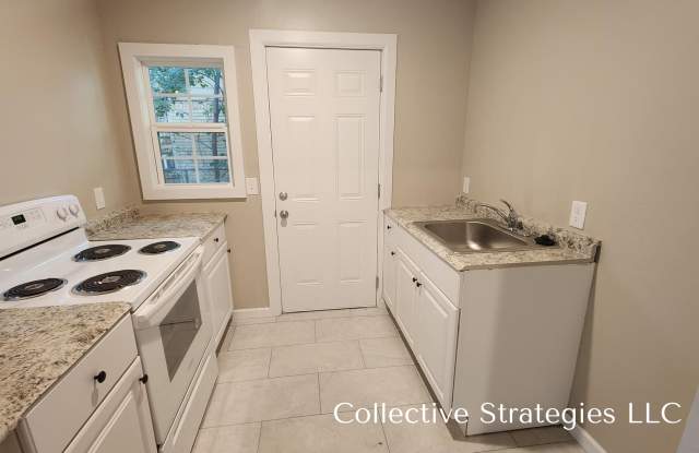 1043 Southwest 25th Street