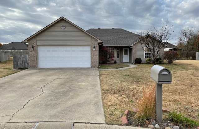 3 Bedroom/ 2Bath Minutes from NEA Available NOW