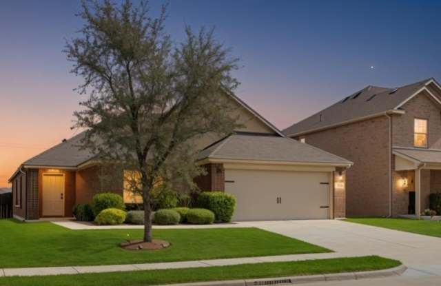 1450 Arabella Avenue