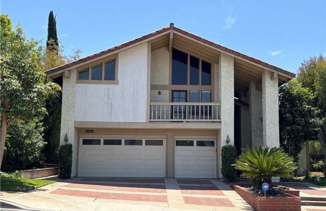 2230 E Vista Mesa