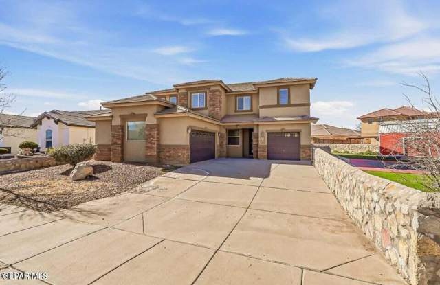 520 GOMEZ Road