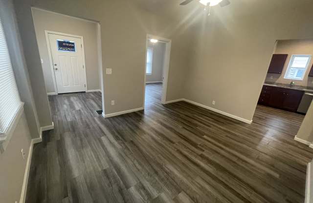 228 Mccormick Place - 1