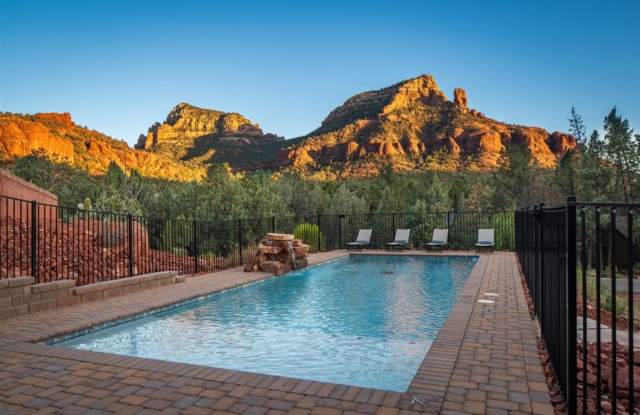 Breathtaking Luxury Home Basking in Sedona's Red Rock Mountains! Salt Pool, Hot Tub  Fire Pit!! Javelina House