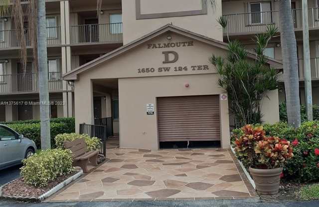 1650 SW 124th Ter