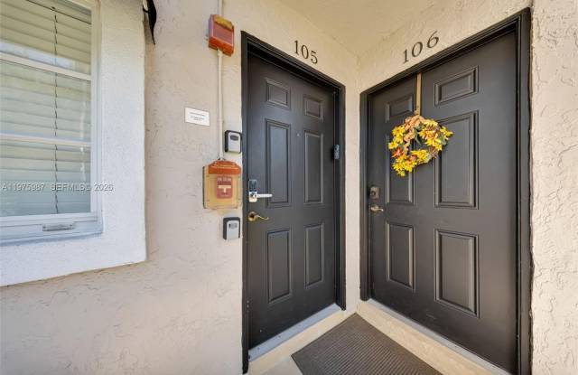 4040 Crystal Lake Dr