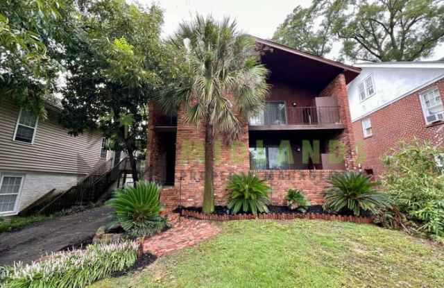 623 Henderson Street