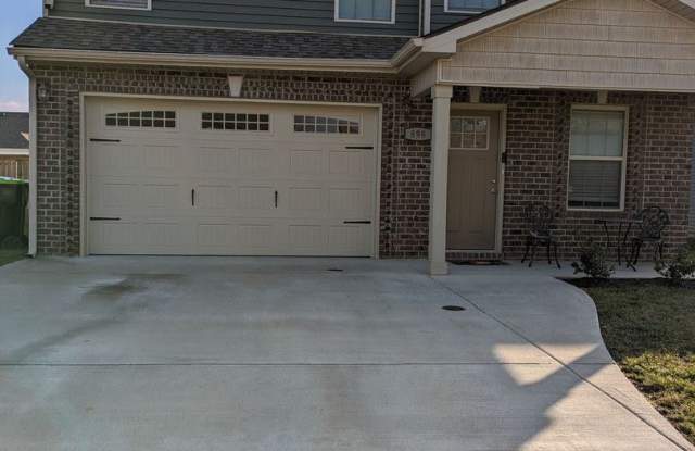 898 Lutz Lane - 898 Lutz Lane, Clarksville, TN 37042