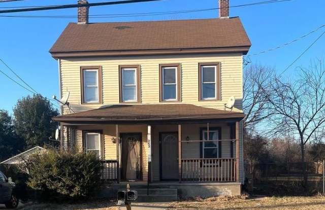 Photo of 262 CROWN POINT Road unit: A