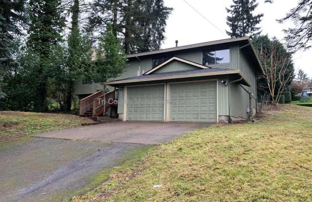 17949 SE Arista Dr. - 17949 Southeast Arista Drive, Jennings Lodge, OR 97267