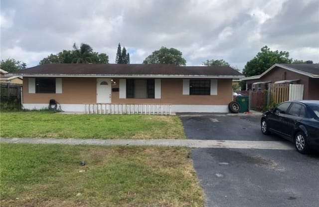 4520 NW 26th St - 4520 NW 26th St, Lauderhill, FL 33313