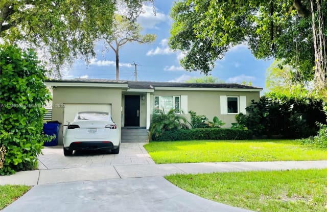 1671 SW 32nd Pl - 1671 SW 32nd Pl, Miami, FL 33145