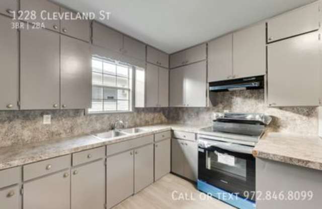 1228 Cleveland Street121733