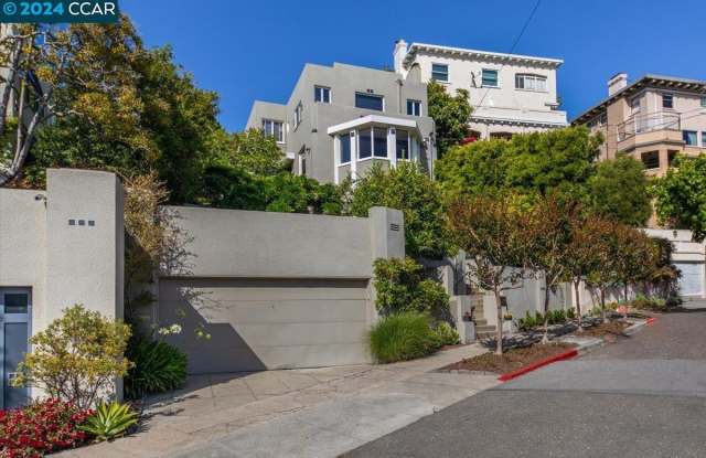 35 Hillcrest Road