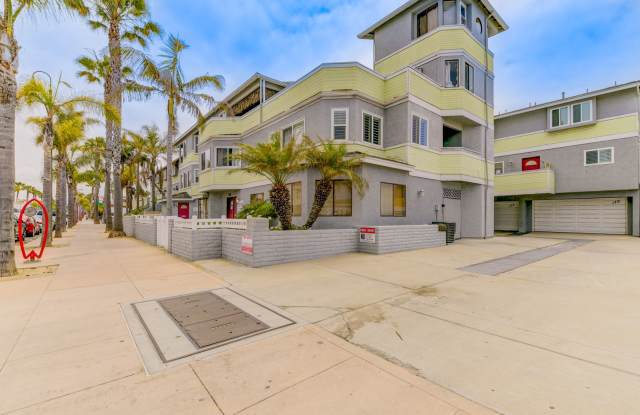 161 Palm Ave I.B.