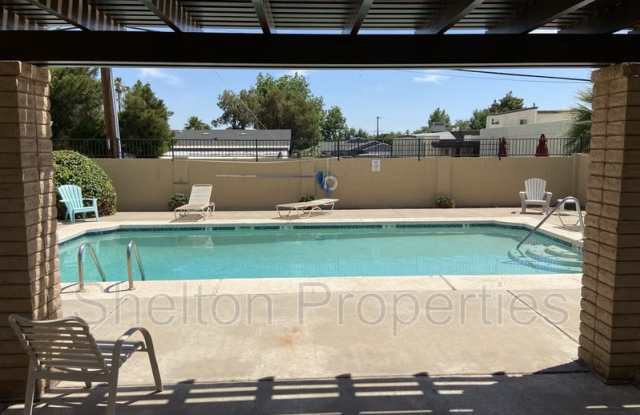 1262 E Avenida Hermosa