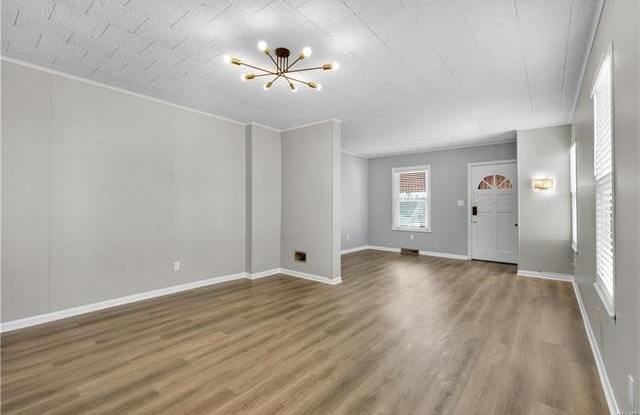 323 West Babbitt Street