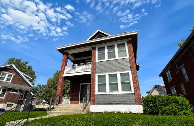 Photo of 2642 Madison Rd