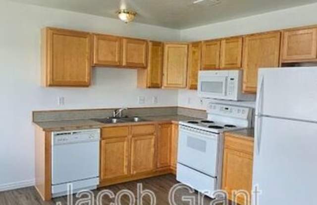 3528 Greenfield Drive