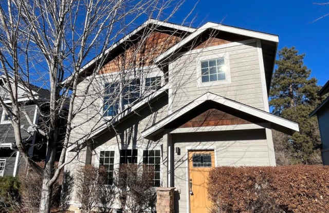 Photo of 3 Bed/2.5 Bath Single Family Home Close to the Old Mill