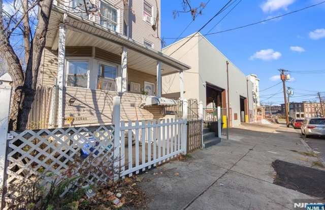 84 Washington Place 1