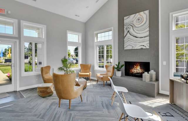 Trinity Lakes Apartments