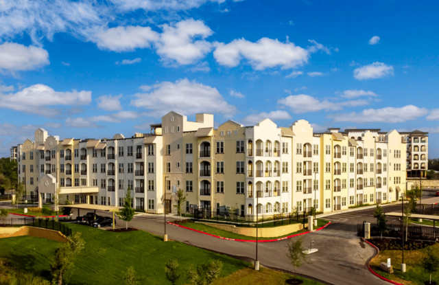 Dolce Vita at Cibolo Canyons