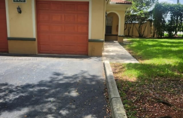 2498 Centergate Dr - 2498 Centergate Drive, Miramar, FL 33025