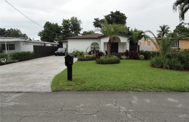 6356 SW 32nd St - 6356 Southwest 32nd Street, Coral Terrace, FL 33155