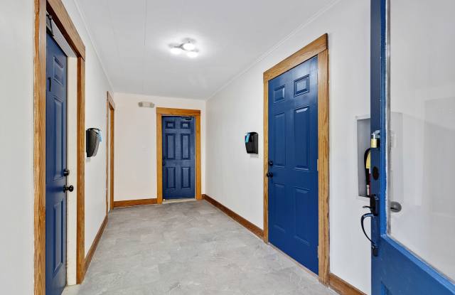 500 Dorsey Ave-1