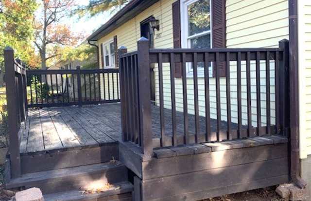 50% OFF RENT UNTIL 2026! APPLY FOR ONLY $6 Cape Cod on Clay Mills Road! 251104