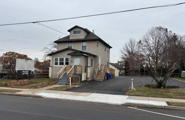 Photo of 131 HULMEVILLE Avenue