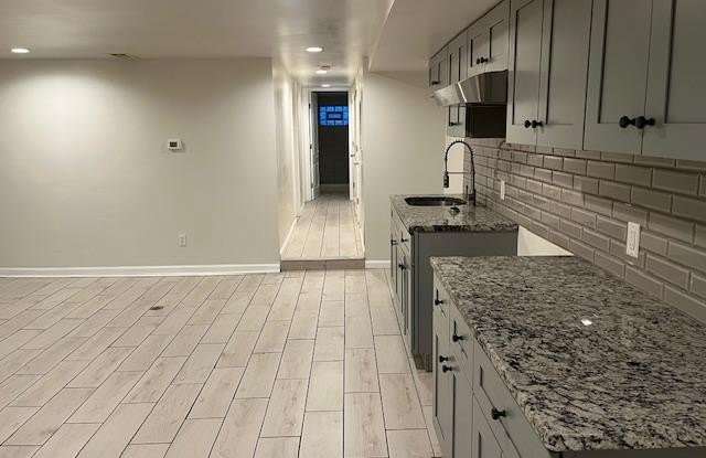 5221 N 8TH Street unit: Ground Unit