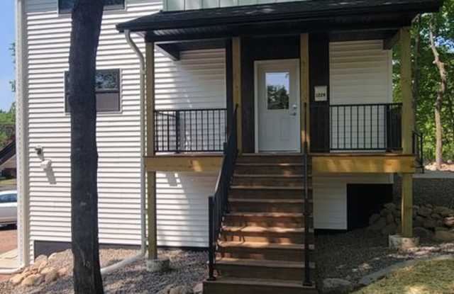1229 Missouri Ave