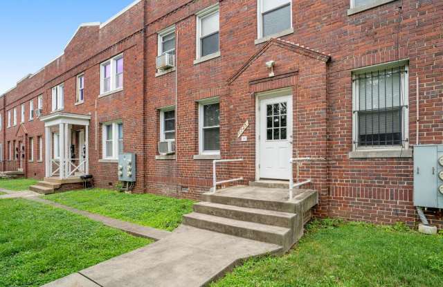 Photo of Kingman Park Charming Brick Townhome - Move-In Ready