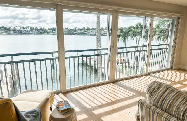 2800 Gulf Shore Boulevard North
