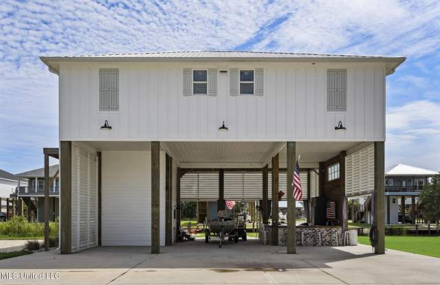 Photo of 4021 Blue Jay Street